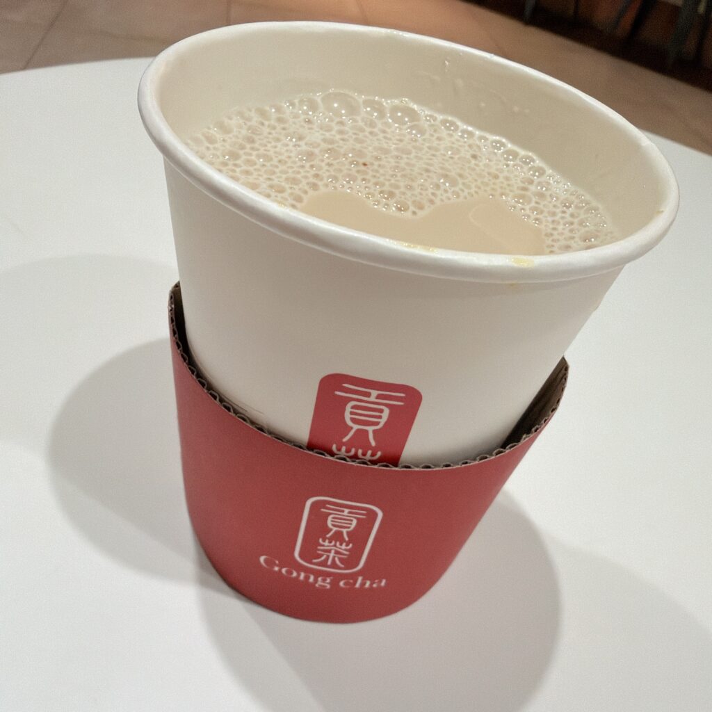 香り立つハニーナッツウーロンミルクティー　中身