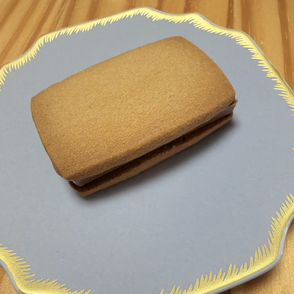 チョコレートサンドクッキー 塩キャラメル 中身