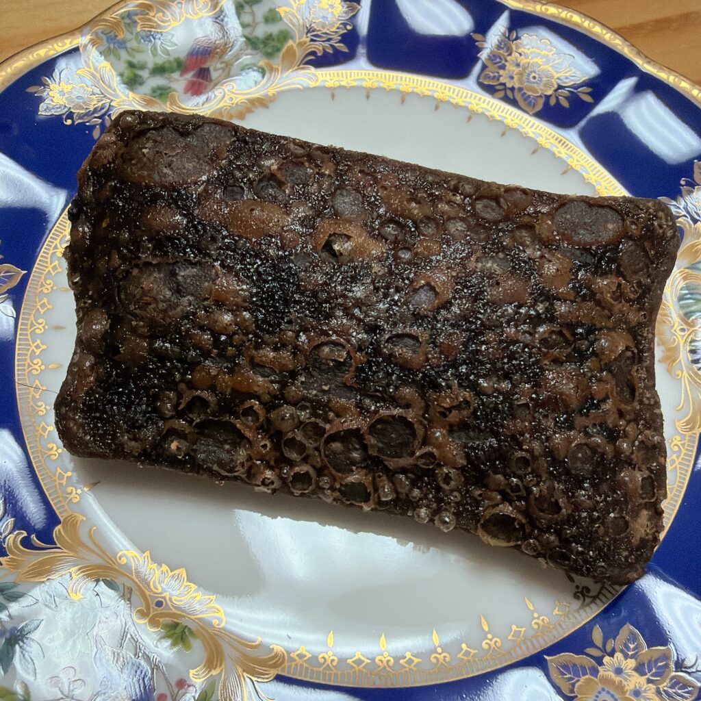 わたくしのプレミアムショコラ チョコレート＆ストロベリー　中身