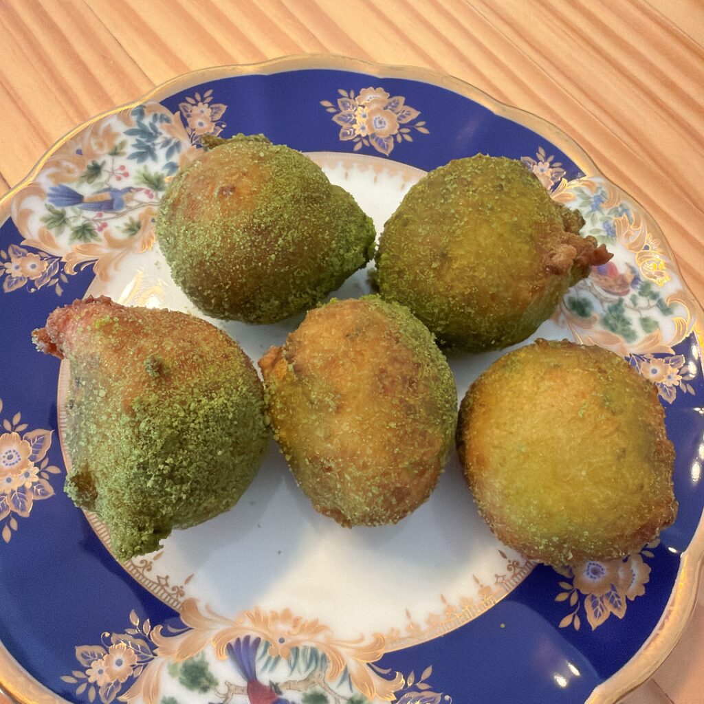 うどーなつ 抹茶味　中身